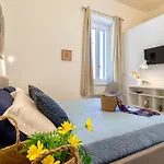 Appartamento Nuras - La Marina &