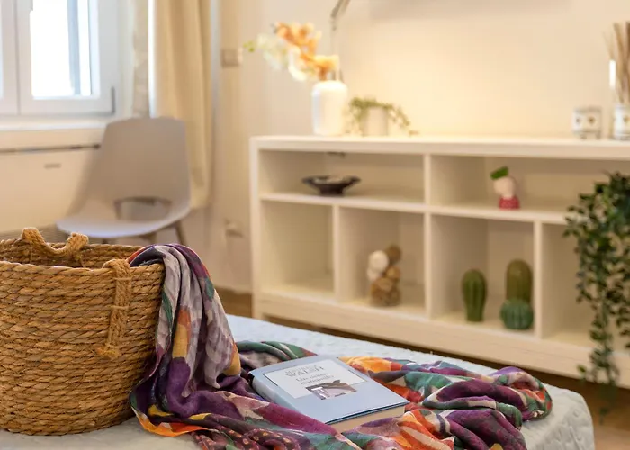 Διαμέρισμα Nura's - La Marina &