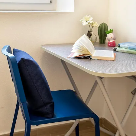 Nura's - La Marina & *