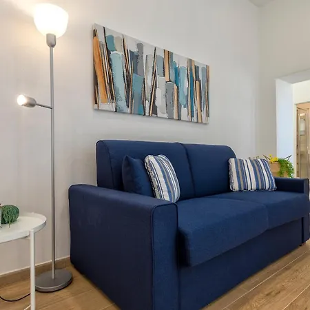 דירה Nura's - La Marina &