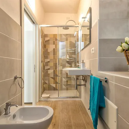 Nura's - La Marina & Appartement Alghero